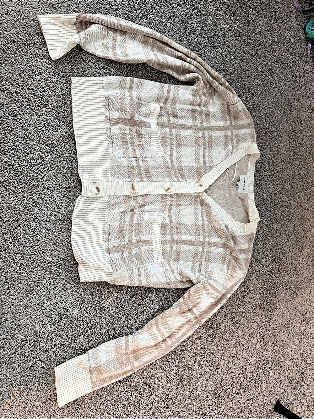Pink Rose Plaid Cardigan in Beige & White Size Medium Like New